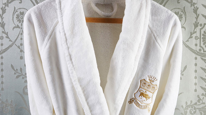 bathrobe-800x533.jpg